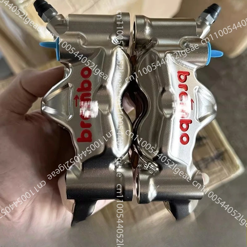 GP4 electroplated nickel silver large radiation brake caliper brake down pump 484 large displacement motorcycle
GP4 electroplated nickel silver large radiation brake caliper brake down pump 484 large displacement motorcycle