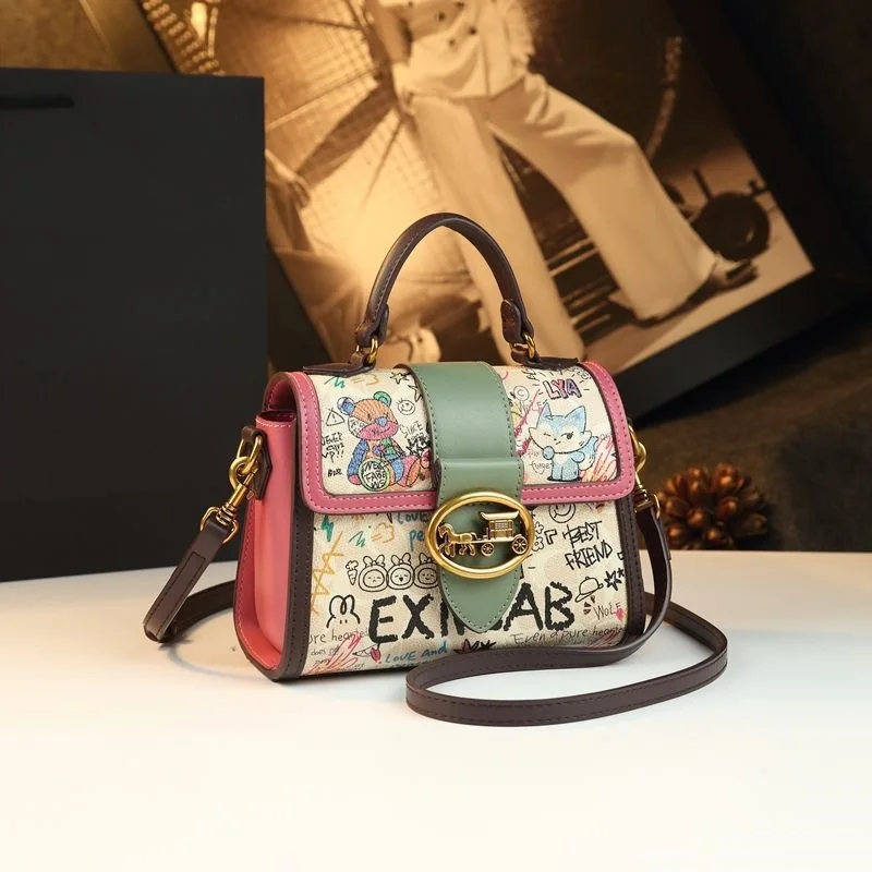 Classic Elegant Crossbody Designer Diaper Bag For Women Luxury Leather Tote Large Capacity Stylish Shoulder Bag For Convenience
Classic Elegant Crossbody Designer Diaper Bag For Women Luxury Leather Tote Large Capacity Stylish Shoulder Bag For Convenience