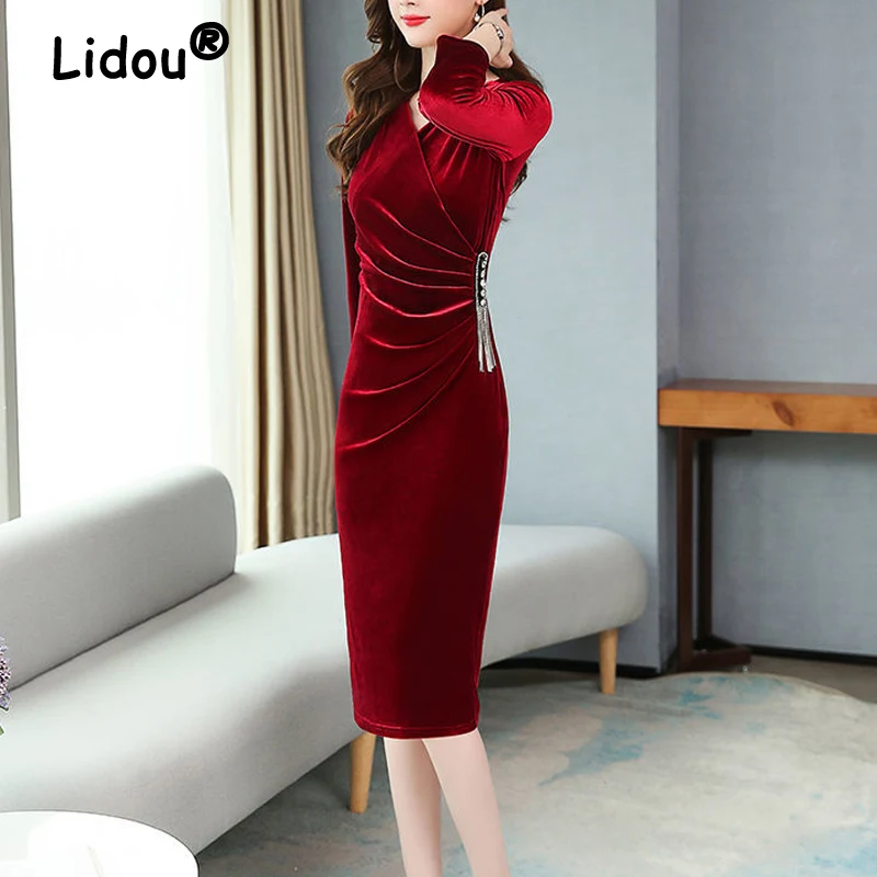 Women Fashion Vintage Ruched V Neck Elegant Chic Sexy Bodycon Evening Party Dresses Solid Long Sleeve Female Midi Dress Vestidos
Women Fashion Vintage Ruched V Neck Elegant Chic Sexy Bodycon Evening Party Dresses Solid Long Sleeve Female Midi Dress Vestidos