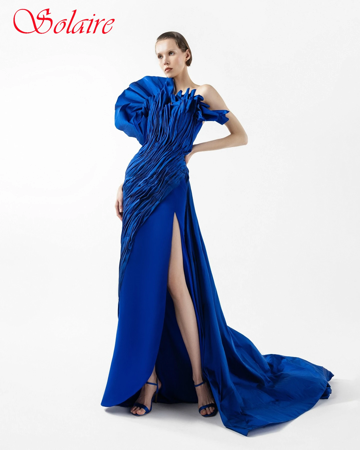 Прямое элегантное вечернее платье без бретелек без рукавов по индивидуальному заказу, современные платья знаменитостей высокого качества, модное нежное платье для выпускного вечера
Прямое элегантное вечернее платье без бретелек без рукавов по индивидуальному заказу, современные платья знаменитостей высокого качества, модное нежное платье для выпускного вечера