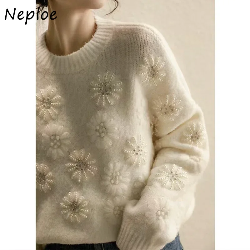 Neploe Loose Sweet O Neck Heavy Pullovers 3D Flower Minority Beading Korea Casual Embroider Knitted Lazy All-match Pull Femme
Neploe Loose Sweet O Neck Heavy Pullovers 3D Flower Minority Beading Korea Casual Embroider Knitted Lazy All-match Pull Femme