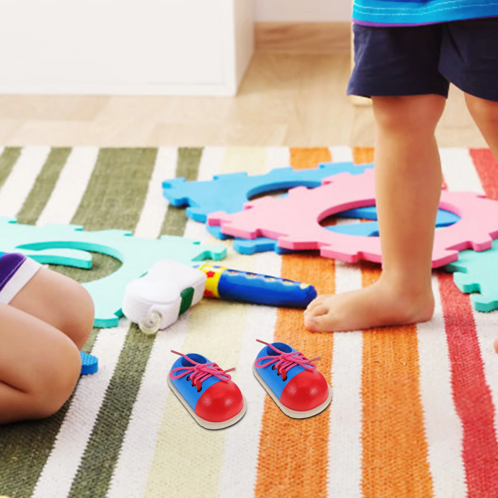 2pcs Wooden Hand-eye Coordination Toys Lacing Sneaker Kids Learn Shoelaces Montessori Puzzle Board Tying Threading Kit Skills
2pcs Wooden Hand-eye Coordination Toys Lacing Sneaker Kids Learn Shoelaces Montessori Puzzle Board Tying Threading Kit Skills