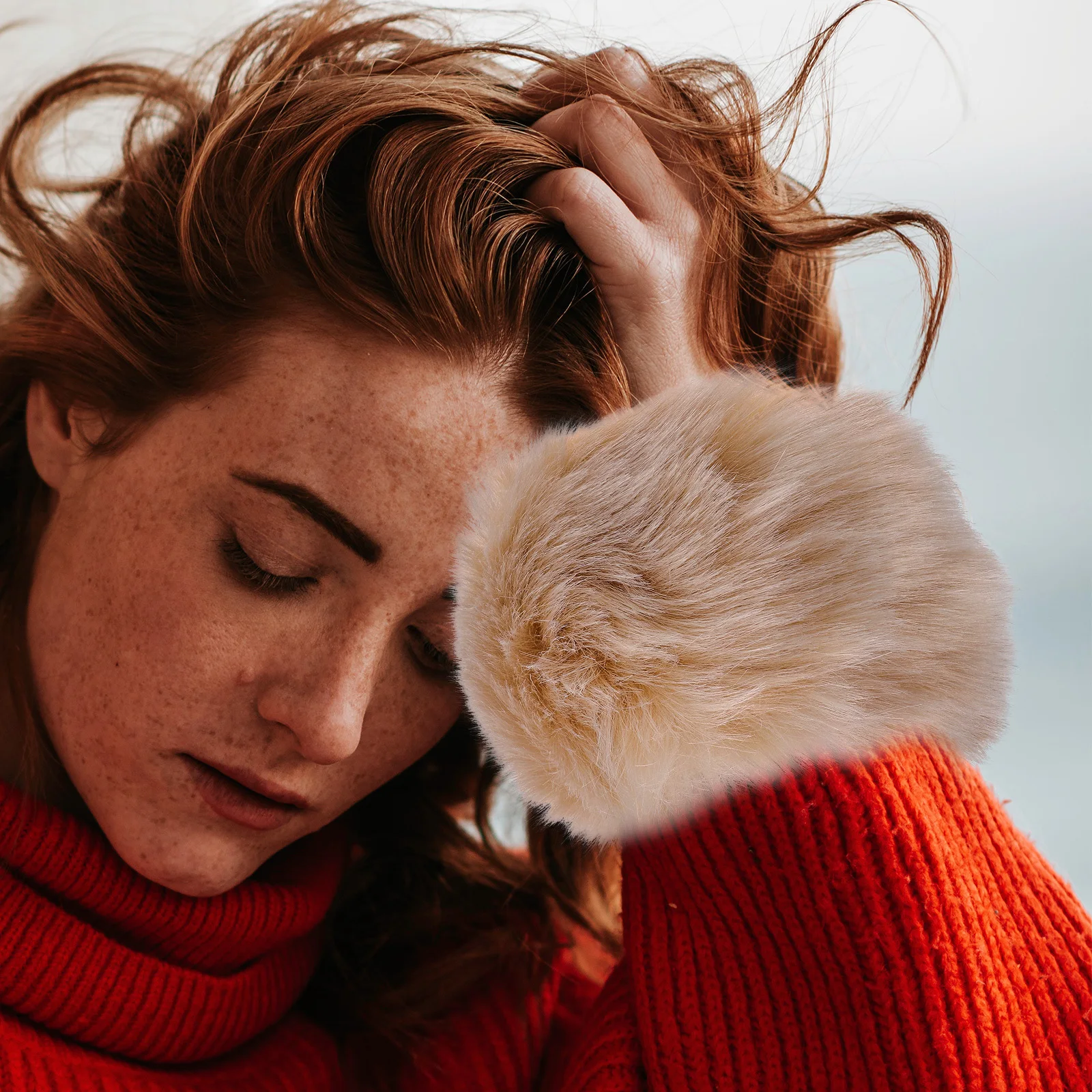 1Pair Women Wrist Cuff Set Winter Warmth Accessories Thick Fabric Hand Warmers for Coat Cardigan Mountain Climb Snow Day
1Pair Women Wrist Cuff Set Winter Warmth Accessories Thick Fabric Hand Warmers for Coat Cardigan Mountain Climb Snow Day