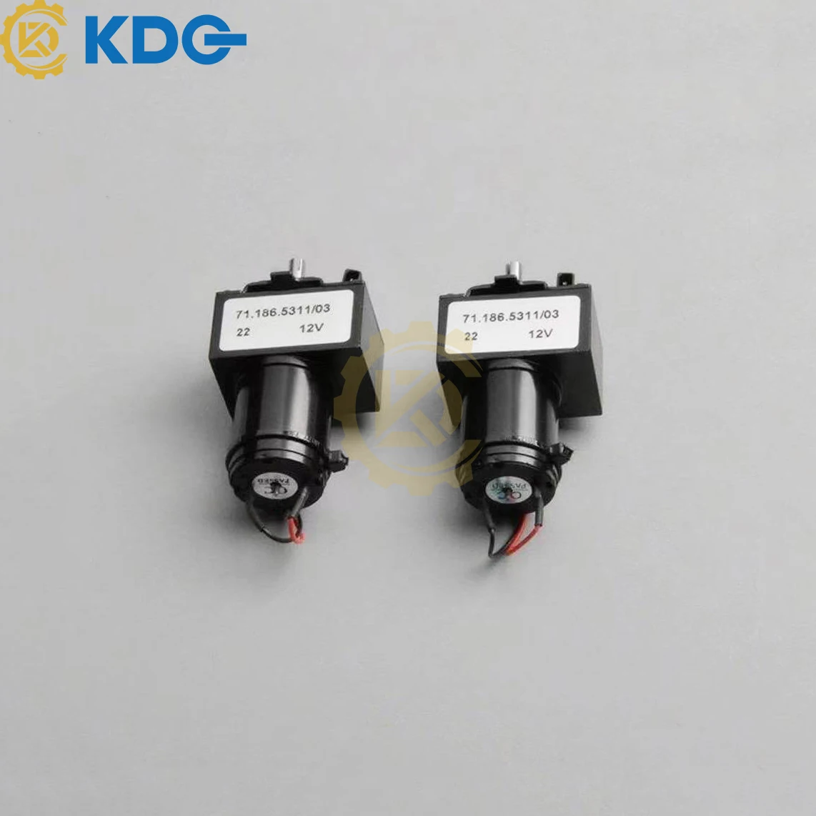 71.186.5311 Высококачественный двигатель для чернильной зоны, двигатель для чернильного фонтана для Heidelberg SpeedMaster 102 CD102
71.186.5311 Высококачественный двигатель для чернильной зоны, двигатель для чернильного фонтана для Heidelberg SpeedMaster 102 CD102