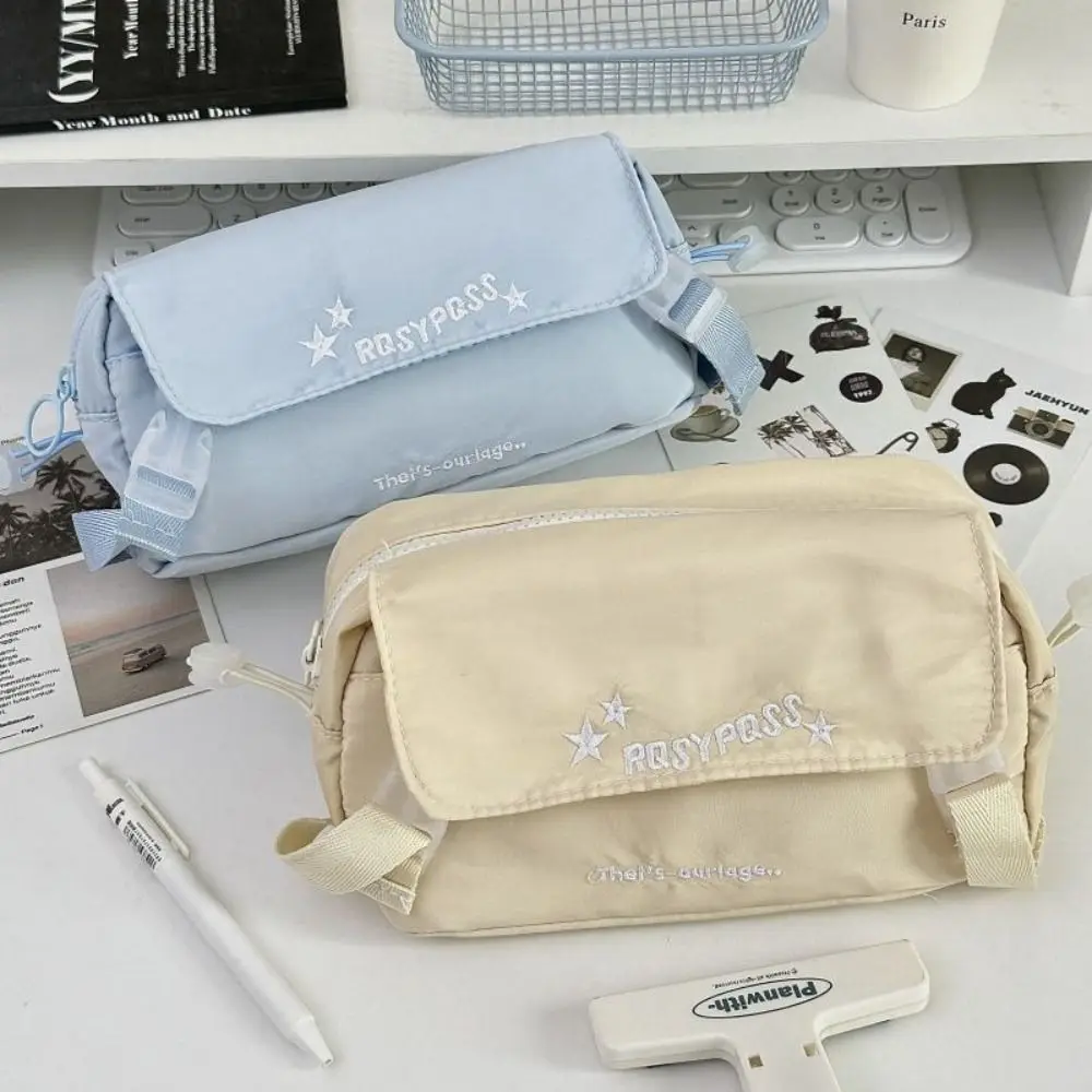 Durable Flip Deisgn Pen Bag Large Capacity Multifunctional Stationery Bag Stationery Storing Bag School Office
Durable Flip Deisgn Pen Bag Large Capacity Multifunctional Stationery Bag Stationery Storing Bag School Office