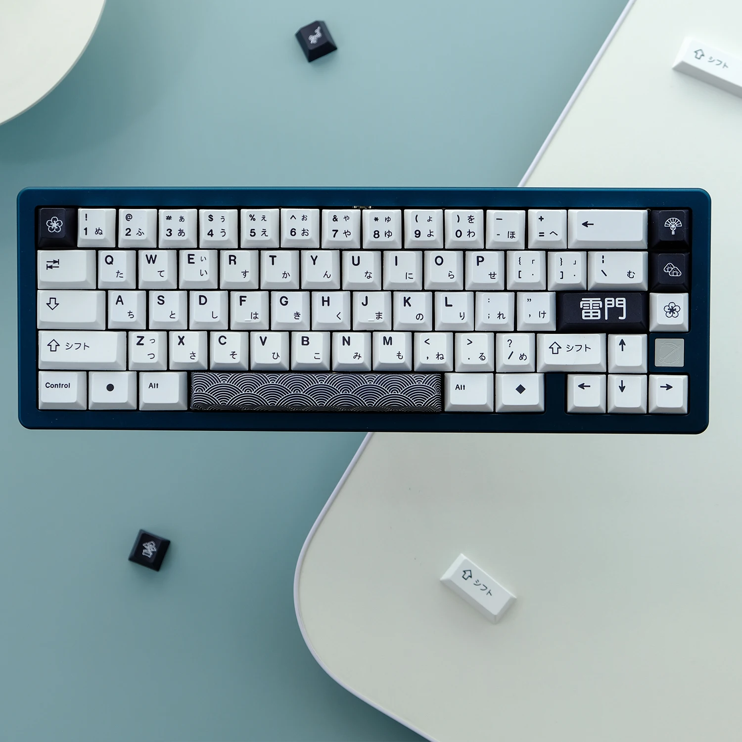 KYOMOT 128 Keys Thunder Gate Keycap PBT Dye Sub Cherry Profile Keycaps for MX Switch Custom Anime Games Mechanical Keyboard Caps
KYOMOT 128 Keys Thunder Gate Keycap PBT Dye Sub Cherry Profile Keycaps for MX Switch Custom Anime Games Mechanical Keyboard Caps