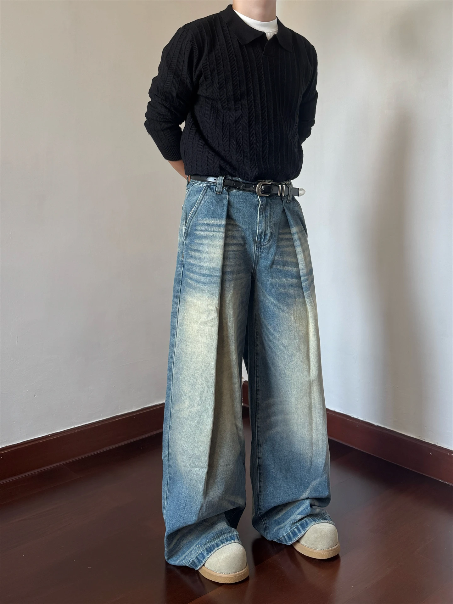 Retro American Men's Loose Leg Jeans Waed out Trousers Casual Loose Wide Leg Jeans mid Waist Zipper Closure Everyday Wear
Retro American Men's Loose Leg Jeans Waed out Trousers Casual Loose Wide Leg Jeans mid Waist Zipper Closure Everyday Wear