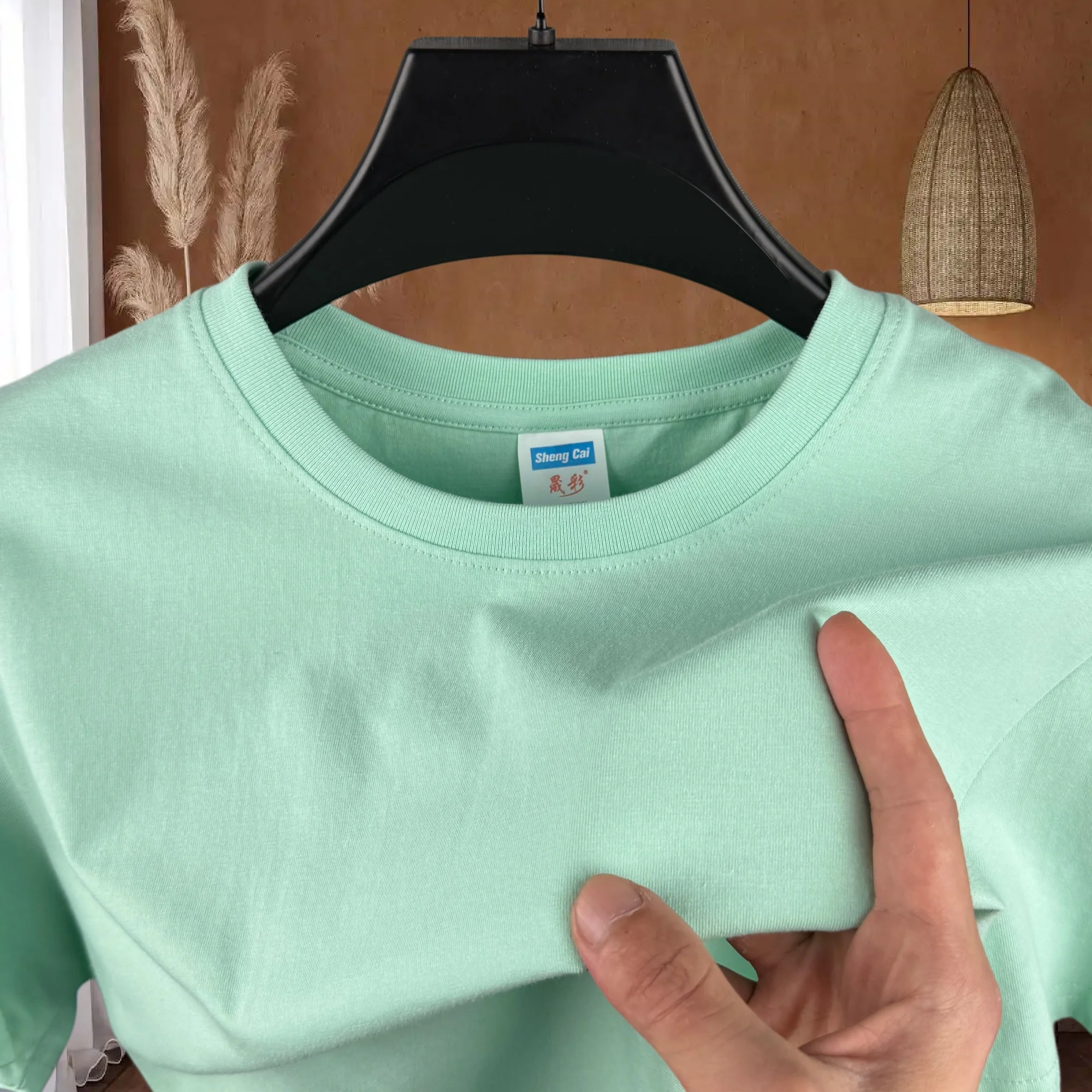 100% pure cotton high-quality brand couple round neck short sleeved men's summer fashion solid color T-shirt casual sports top
100% pure cotton high-quality brand couple round neck short sleeved men's summer fashion solid color T-shirt casual sports top