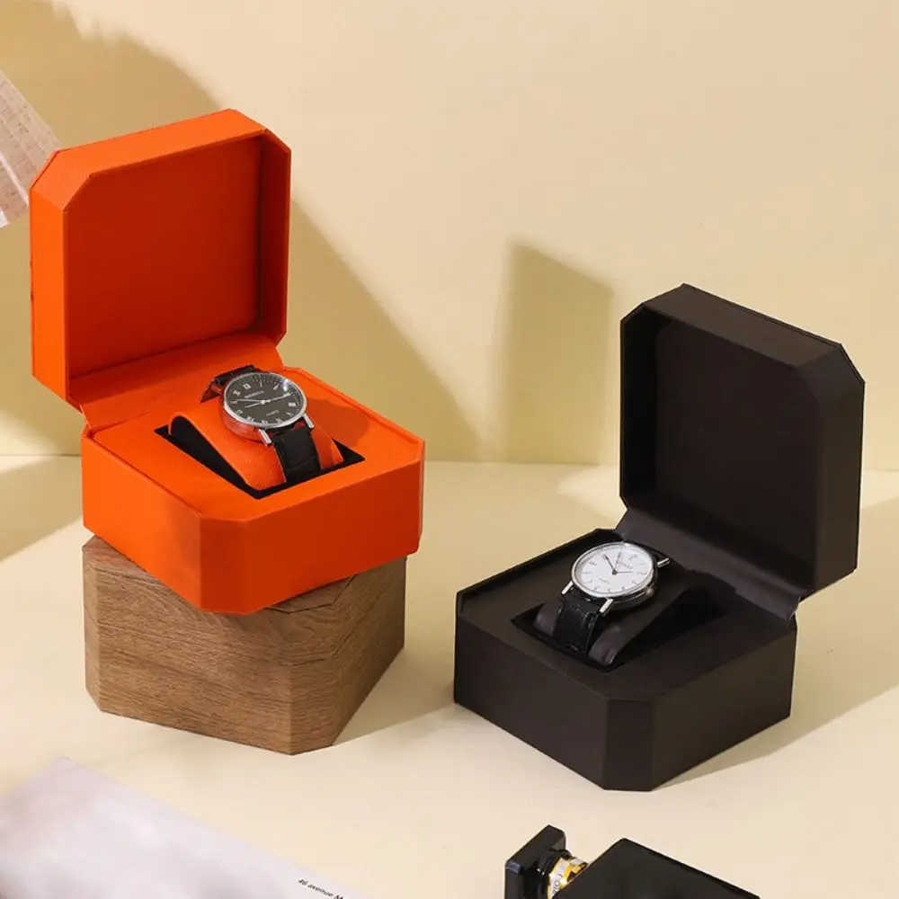 New PU Leather Single Watch Storage Box with Pillow Shockproof Watch Gift Box Protective Travel Jewelry Organizer for Men Gift
New PU Leather Single Watch Storage Box with Pillow Shockproof Watch Gift Box Protective Travel Jewelry Organizer for Men Gift