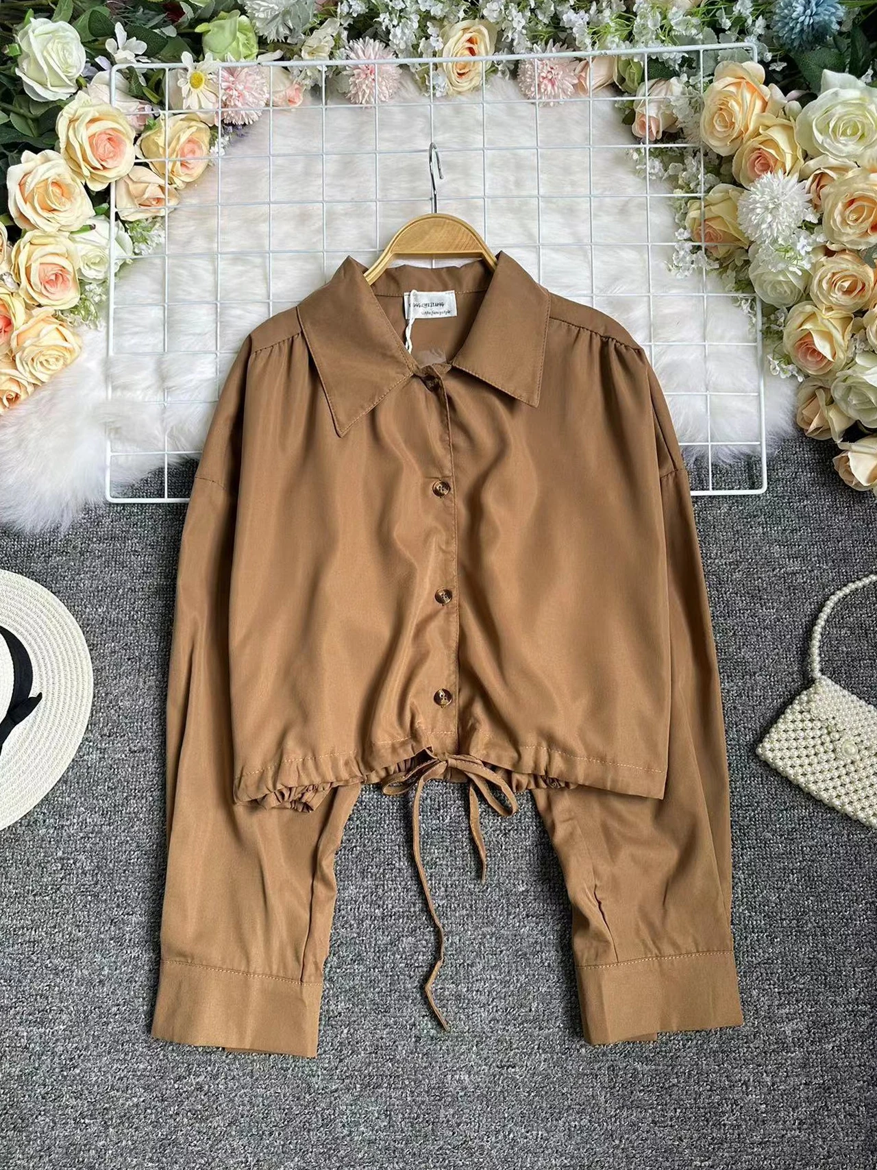 Short Bubble Sleeve Shirt Jacket Women's Retro Collar Drawstring Versatile Women's Shirt Small Size Bubble Sleeve Top
Short Bubble Sleeve Shirt Jacket Women's Retro Collar Drawstring Versatile Women's Shirt Small Size Bubble Sleeve Top
