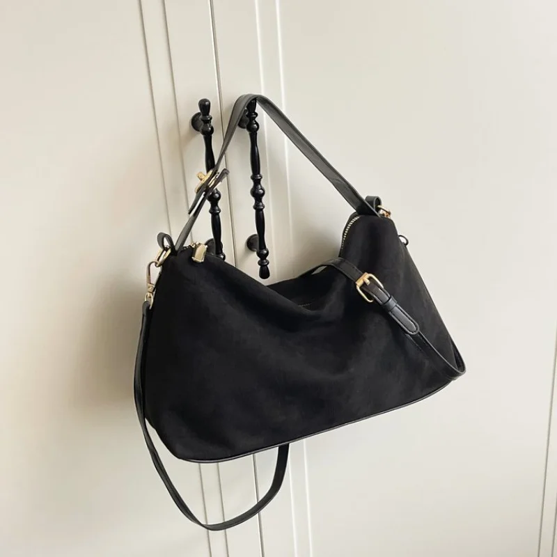 Vintage Fashion Leather Tote Bag - Unique High-End Design For Women Large Capacity Business Casual Elegant
Vintage Fashion Leather Tote Bag - Unique High-End Design For Women Large Capacity Business Casual Elegant