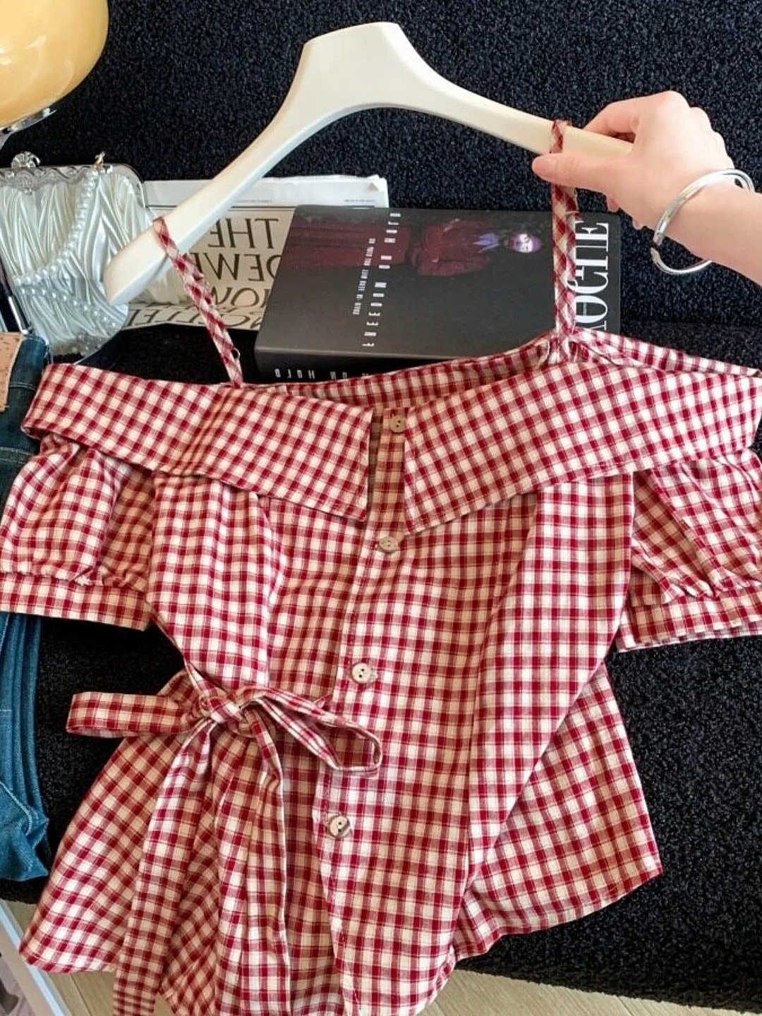 Korean Sweet Spicy Style One Shoulder Plaid Shirt Women's Summer New Design Waist Cinching Short Sleeve Top Cotton Blend
Korean Sweet Spicy Style One Shoulder Plaid Shirt Women's Summer New Design Waist Cinching Short Sleeve Top Cotton Blend