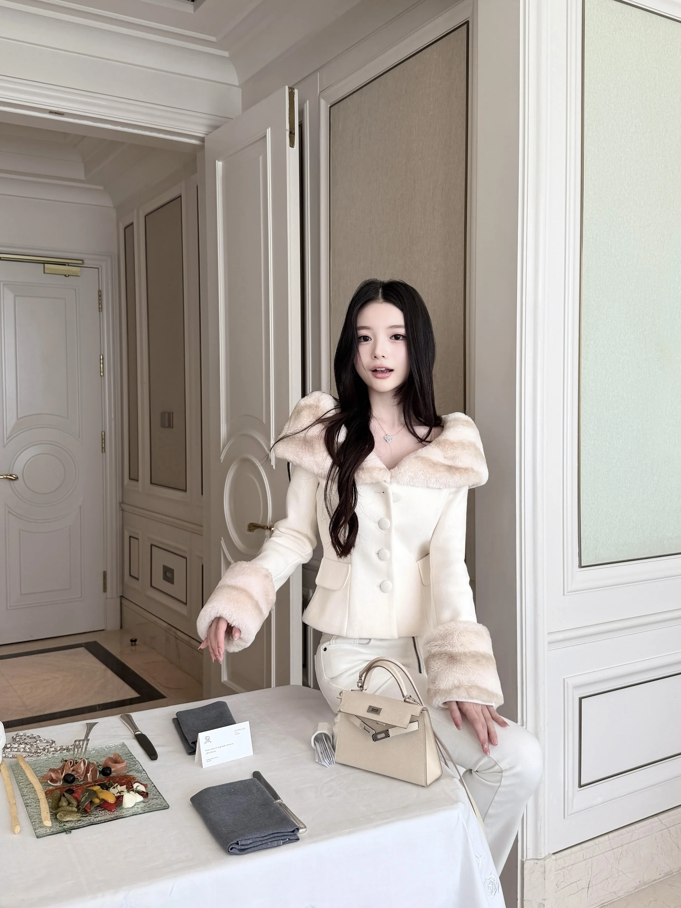 Ele Qiauuu Anna ngxue Woolen Coat oulder Baring Waist Cinching Women's Top Faionable Autumn Winter Outerwear
Ele Qiauuu Anna ngxue Woolen Coat oulder Baring Waist Cinching Women's Top Faionable Autumn Winter Outerwear