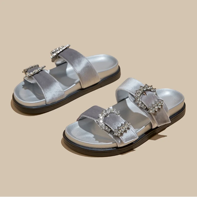 Women's Luxury Rhinestone Buckle Velvet Slide Sandals Elegant Shallow Flat Platform Summer Ladies Peep Toe Breathable Slippers
Women's Luxury Rhinestone Buckle Velvet Slide Sandals Elegant Shallow Flat Platform Summer Ladies Peep Toe Breathable Slippers