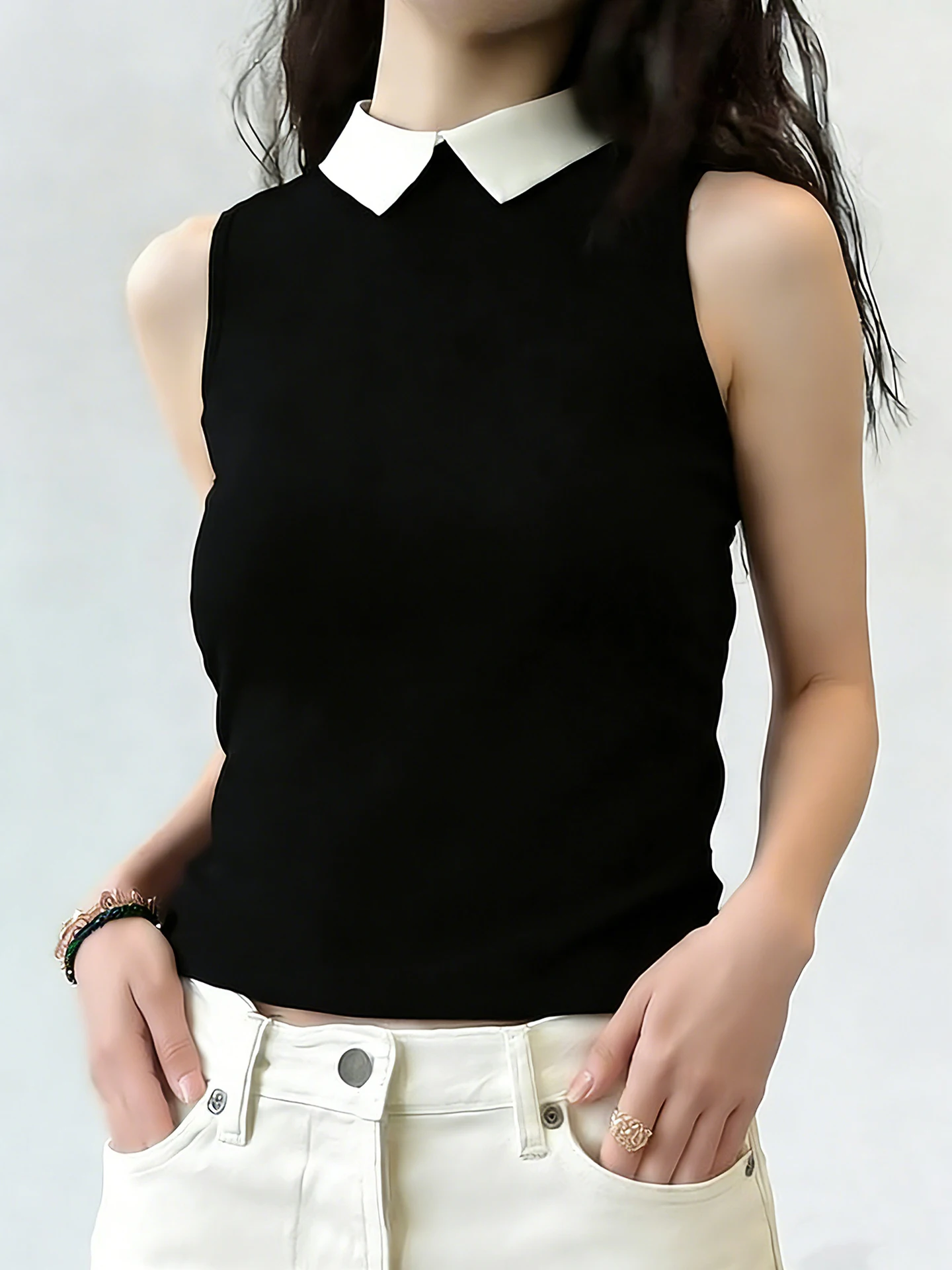 Slim Fit Knitted Vest Women's Fashionable Sleeveless Collared Top Color Block Design Summer New Style Poetic Lin Brand
Slim Fit Knitted Vest Women's Fashionable Sleeveless Collared Top Color Block Design Summer New Style Poetic Lin Brand