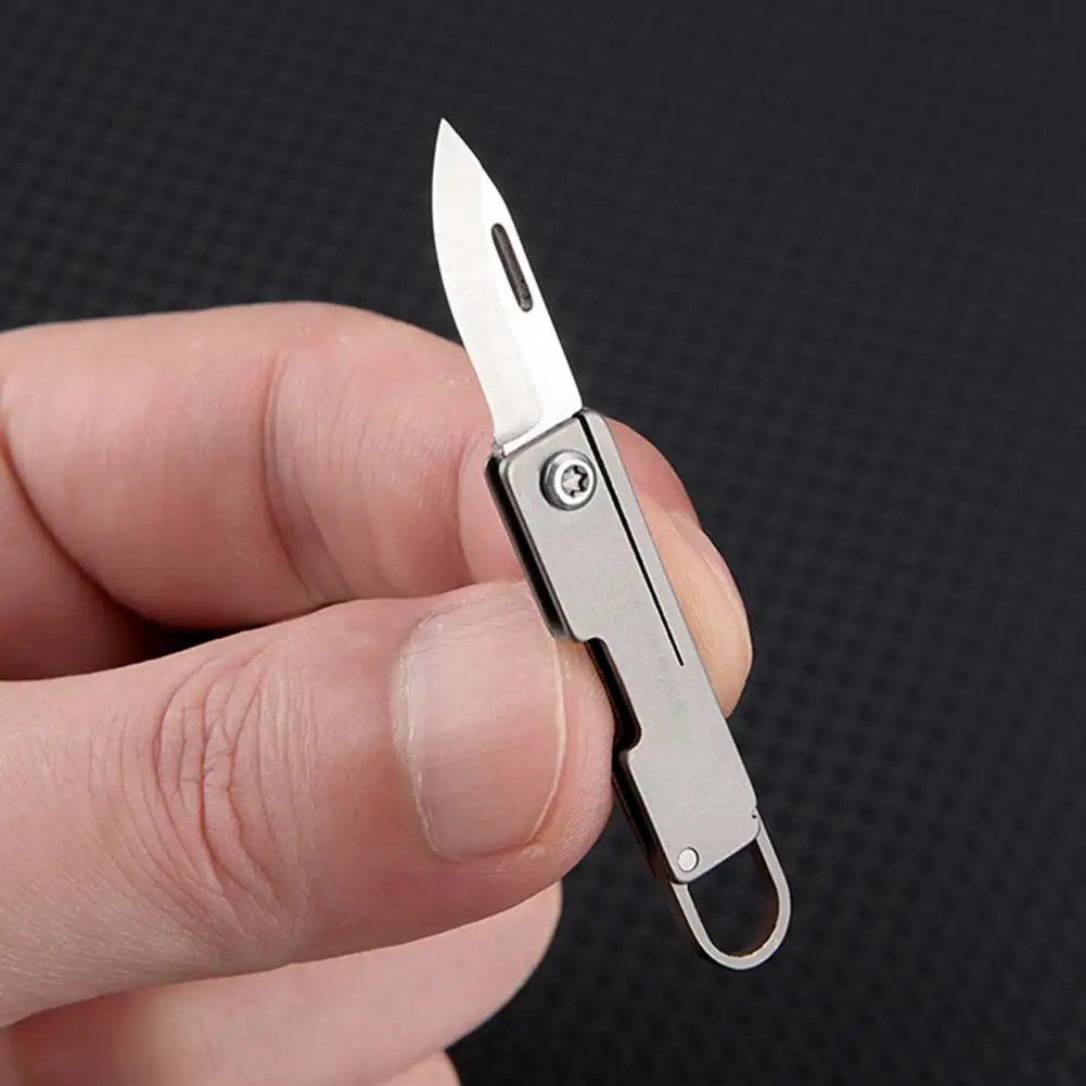 Durable Folding Cutter Portable Alloy Mini Folding Cutter for Outdoor Travel Camping Hunting Heavy Duty Sharp Blade Keychain
Durable Folding Cutter Portable Alloy Mini Folding Cutter for Outdoor Travel Camping Hunting Heavy Duty Sharp Blade Keychain