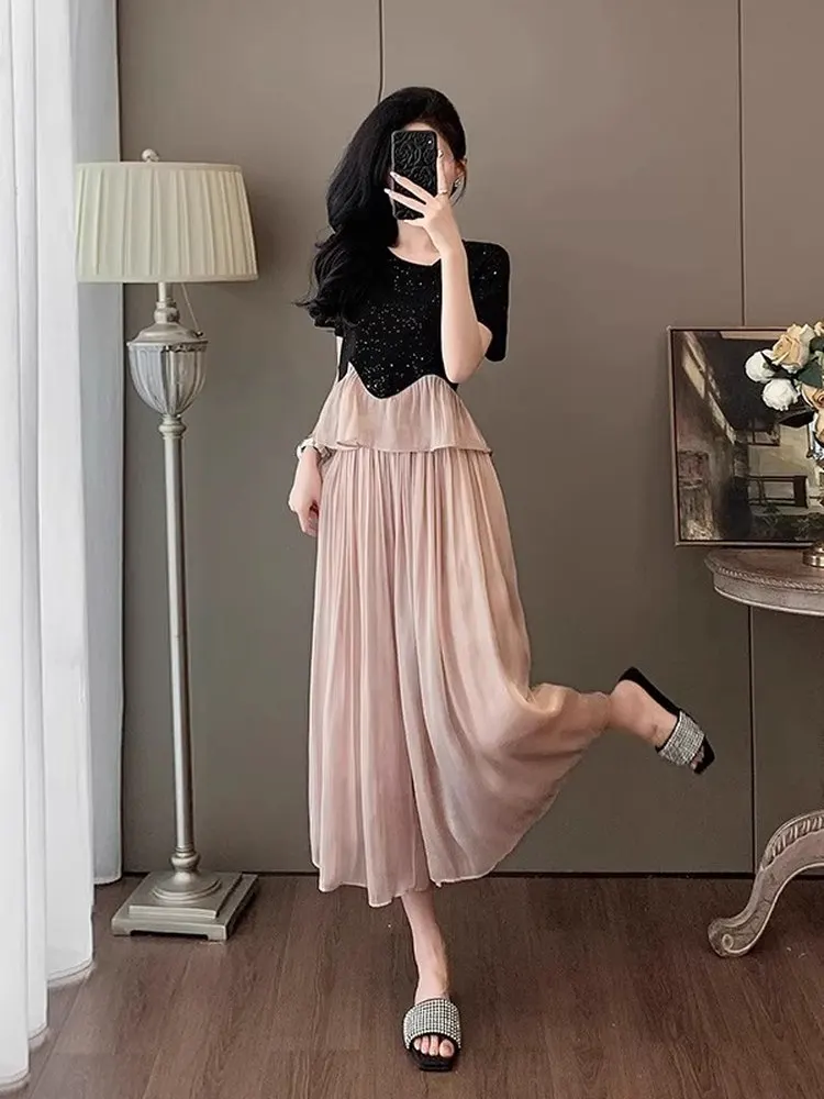 Fashionable Casual Summer Set Short Sleeve Wide Leg Nine Points Skirt Pants Two Piece Set Age Reduction Street Style for Women
Fashionable Casual Summer Set Short Sleeve Wide Leg Nine Points Skirt Pants Two Piece Set Age Reduction Street Style for Women
