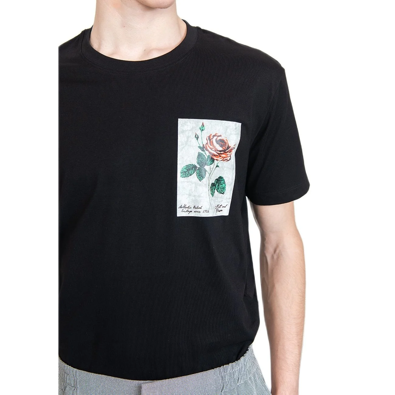 Rose Men’s T-Shirt Printed Pattern Short Sleeves Cotton Elegant Casual Vintage T-Shirt Summer Chic Clothing for Male
Rose Men’s T-Shirt Printed Pattern Short Sleeves Cotton Elegant Casual Vintage T-Shirt Summer Chic Clothing for Male