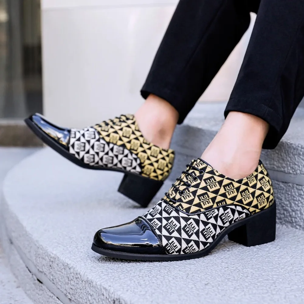 Мужские дизайнерские туфли на высоком каблуке в клетку, кожаные туфли-оксфорды с острым носком, деловые туфли для костюма, большие размеры до 46
Мужские дизайнерские туфли на высоком каблуке в клетку, кожаные туфли-оксфорды с острым носком, деловые туфли для костюма, большие размеры до 46