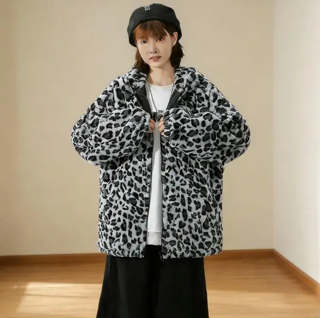 Couple Casual Leopard Print Plush Jacket Men Women Loose Short Hooded Long Sleeve Warm Coat for Autumn Winter
Couple Casual Leopard Print Plush Jacket Men Women Loose Short Hooded Long Sleeve Warm Coat for Autumn Winter