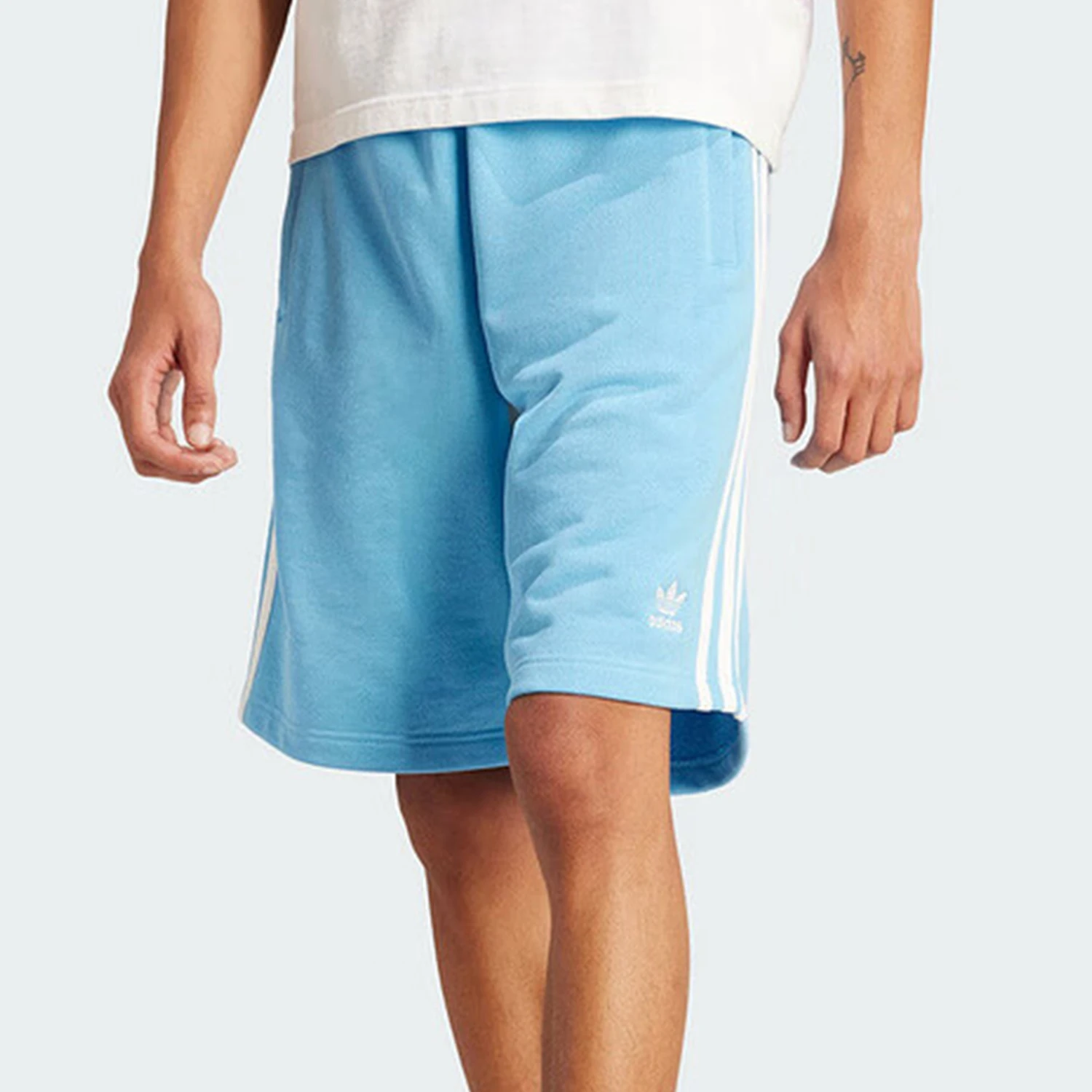 Adidas genuine genuine Three Stripes Men's Summer New Simple Sports Shorts IR8008
Adidas genuine genuine Three Stripes Men's Summer New Simple Sports Shorts IR8008
