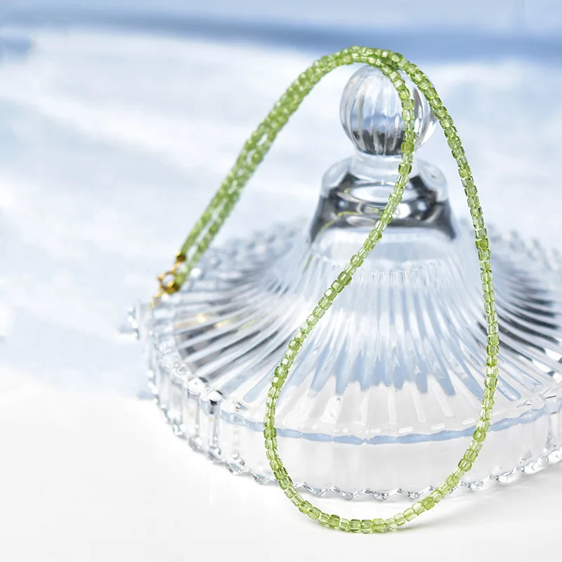 Peridot Necklace Women New Small Sugar Cube Loose Beads Collarbone Chain Neck Chain
Peridot Necklace Women New Small Sugar Cube Loose Beads Collarbone Chain Neck Chain