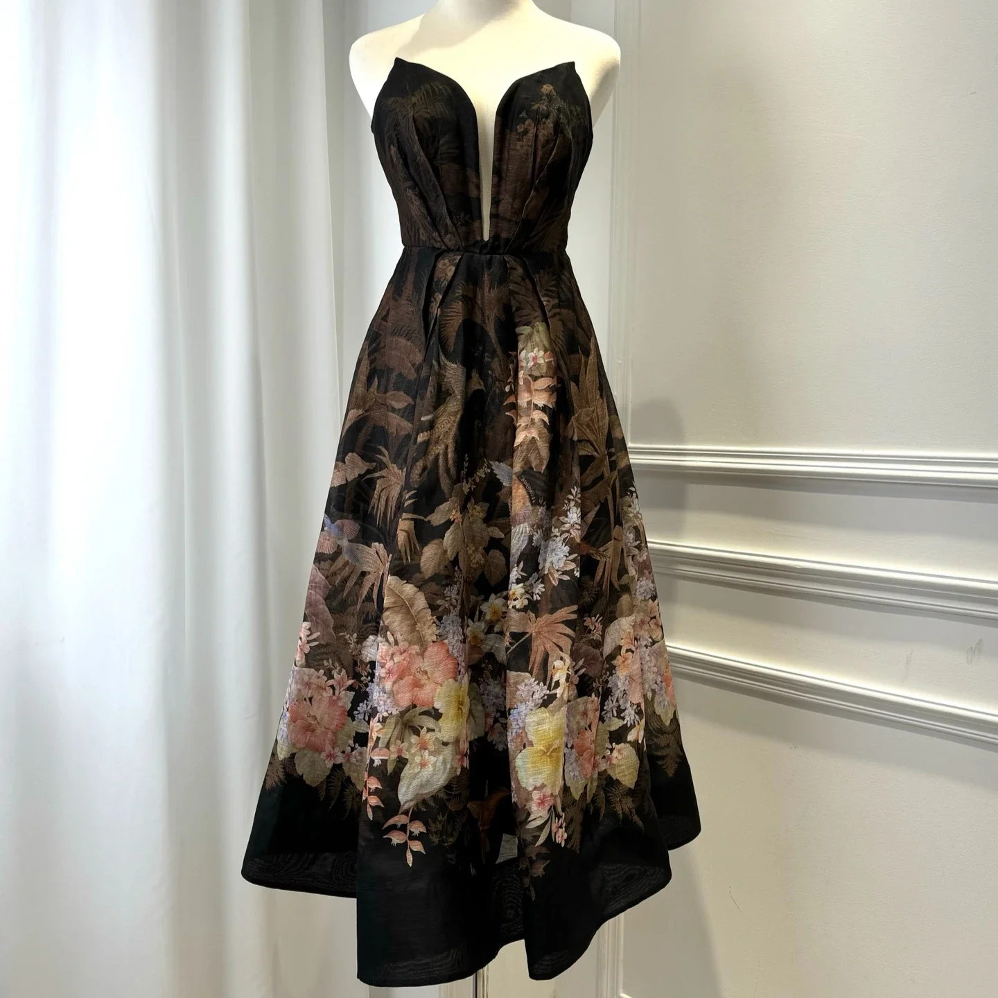 Highest Quality Version Dress Australia Luxury Design Silk Linen Vintage Floral Print Sleeveless Midi Dress for Summer Party
Highest Quality Version Dress Australia Luxury Design Silk Linen Vintage Floral Print Sleeveless Midi Dress for Summer Party