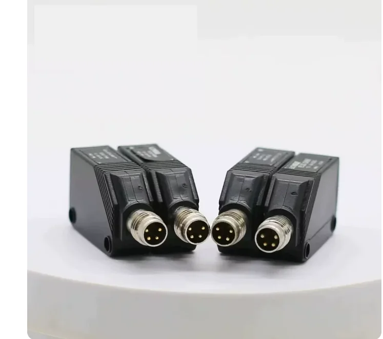 photoelectric switch E3Z-T86 E3Z-T86A E3Z-T86-L E3Z-T86-D square sensor 1PCS In stock
photoelectric switch E3Z-T86 E3Z-T86A E3Z-T86-L E3Z-T86-D square sensor 1PCS In stock