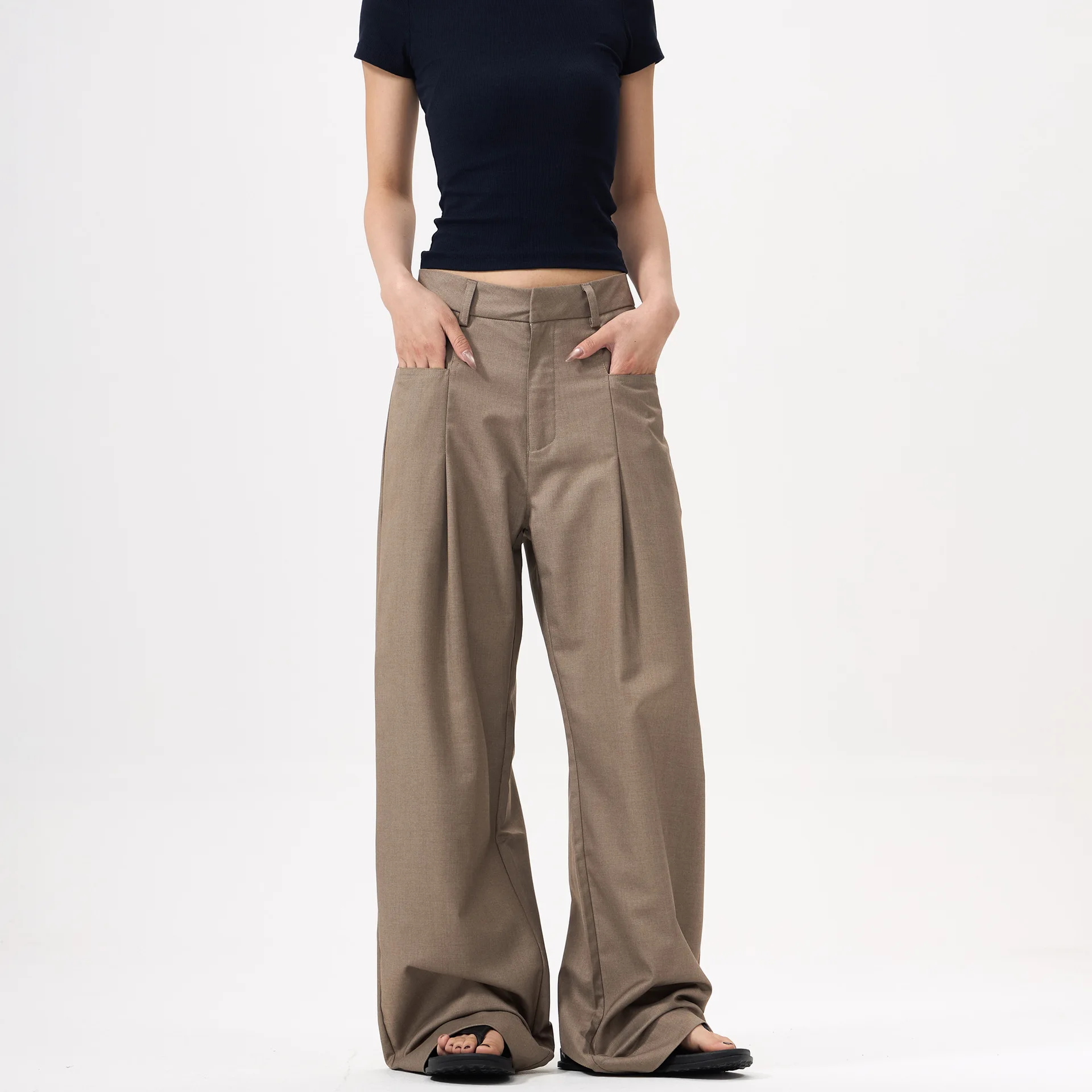 Pleated Design Draped Western Pants Men's and Women's Slouchy Loose Wide Leg Pants Pockets Soft Breathable
Pleated Design Draped Western Pants Men's and Women's Slouchy Loose Wide Leg Pants Pockets Soft Breathable