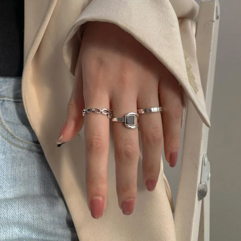 Finger Rings New Fashion Creative Black Stone Geometric Birthday Party Jewelry Gifts 925 Sterling Silver
Finger Rings New Fashion Creative Black Stone Geometric Birthday Party Jewelry Gifts 925 Sterling Silver