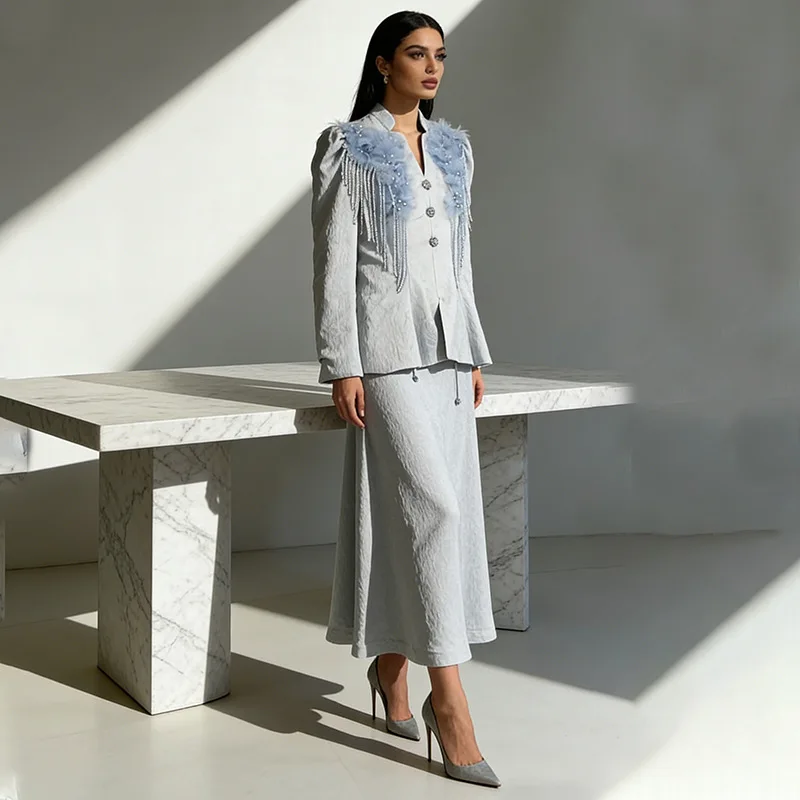 2026 Spring New Women's Jacquard Fringe Rhinestone Stand Collar Ruffle Top & Skirt 2 Piece Set
2026 Spring New Women's Jacquard Fringe Rhinestone Stand Collar Ruffle Top & Skirt 2 Piece Set