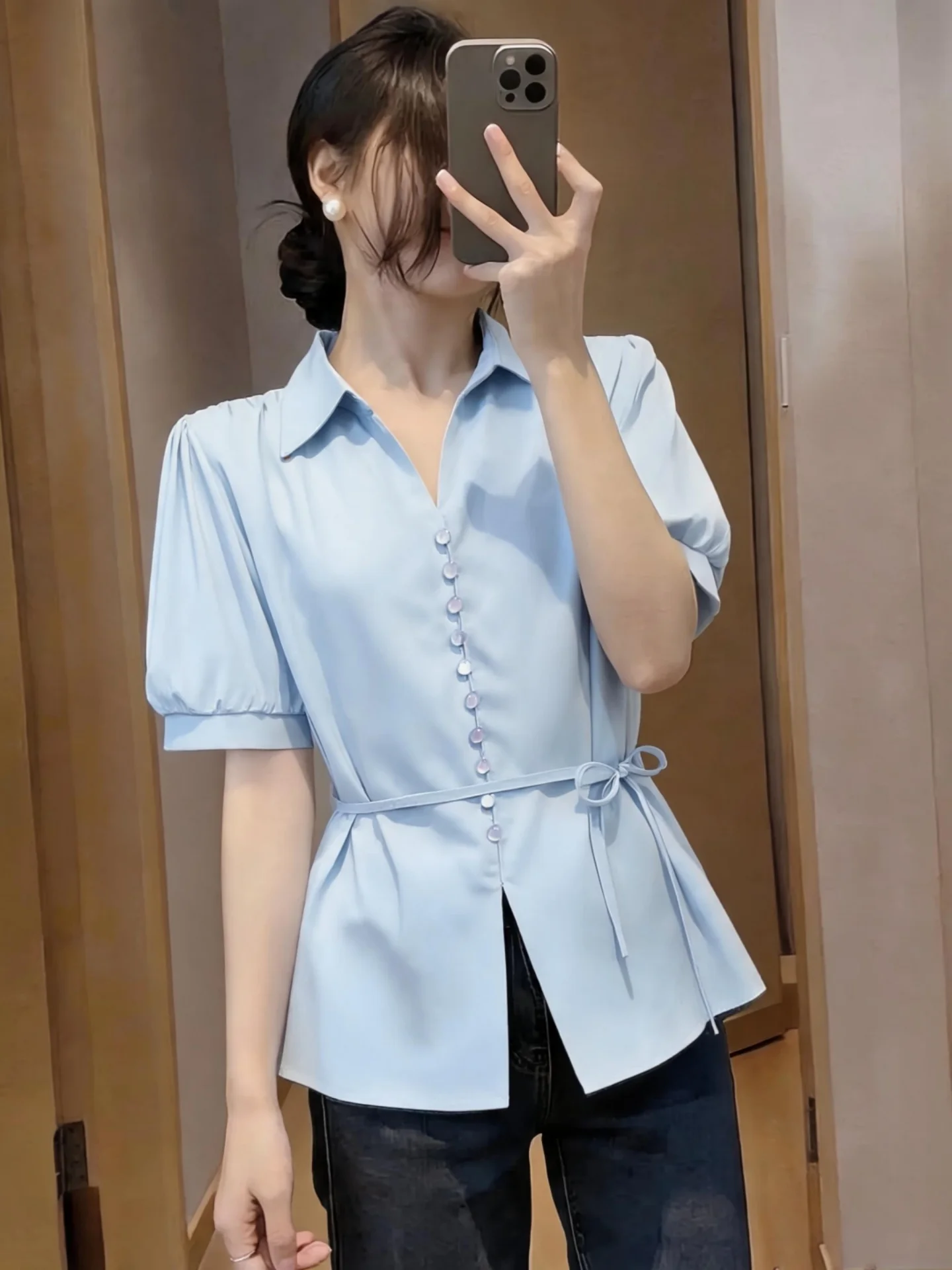Blue Collar Short Sleeve Slimming Shirt Women's Summer Base Layer Belted Waist in Korean Style Commute Thin Fabric
Blue Collar Short Sleeve Slimming Shirt Women's Summer Base Layer Belted Waist in Korean Style Commute Thin Fabric