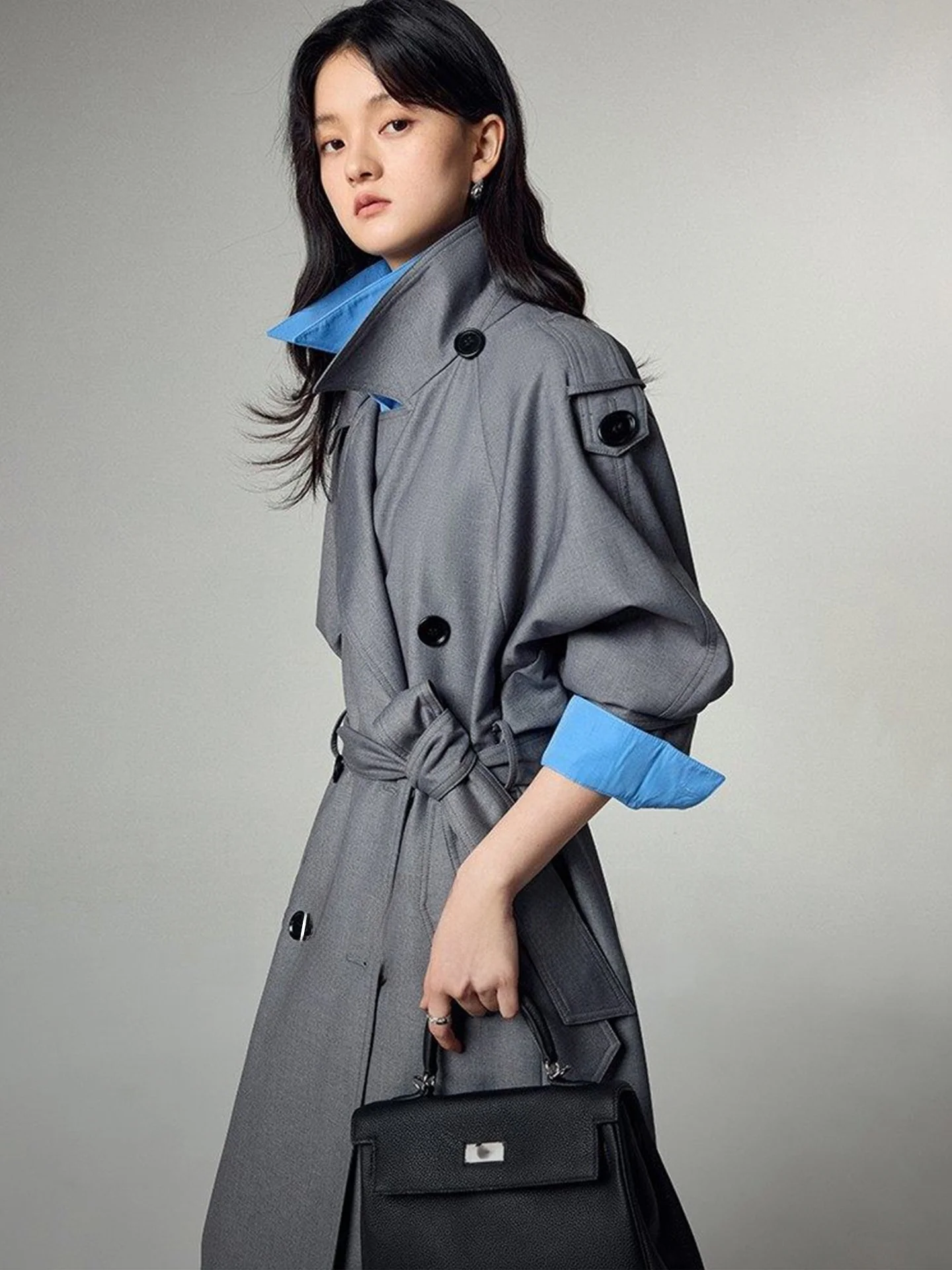 Elegant Grey Long Coat Classic Lapel Double Button Women's Spring Autumn Outfit Fashionable Commute Windproof Long Sleeve
Elegant Grey Long Coat Classic Lapel Double Button Women's Spring Autumn Outfit Fashionable Commute Windproof Long Sleeve