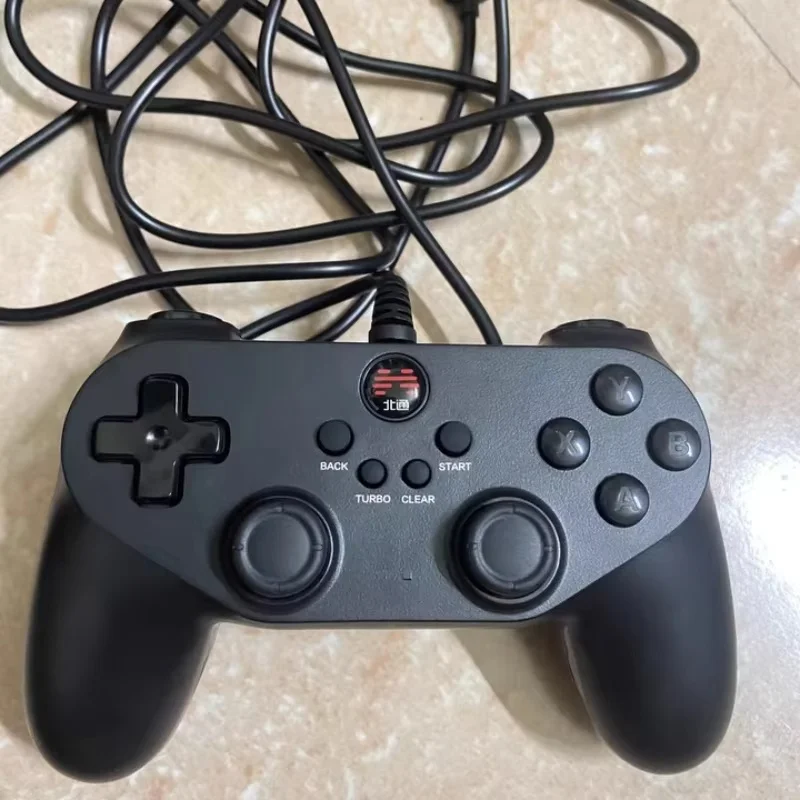 Проводной контроллер Bat 2, сверхлегкий Plug And Play, 3d двойной вибрационный мотор, ТВ-приставка, линейные игровые развлечения, защита от PS Controll
Проводной контроллер Bat 2, сверхлегкий Plug And Play, 3d двойной вибрационный мотор, ТВ-приставка, линейные игровые развлечения, защита от PS Controll