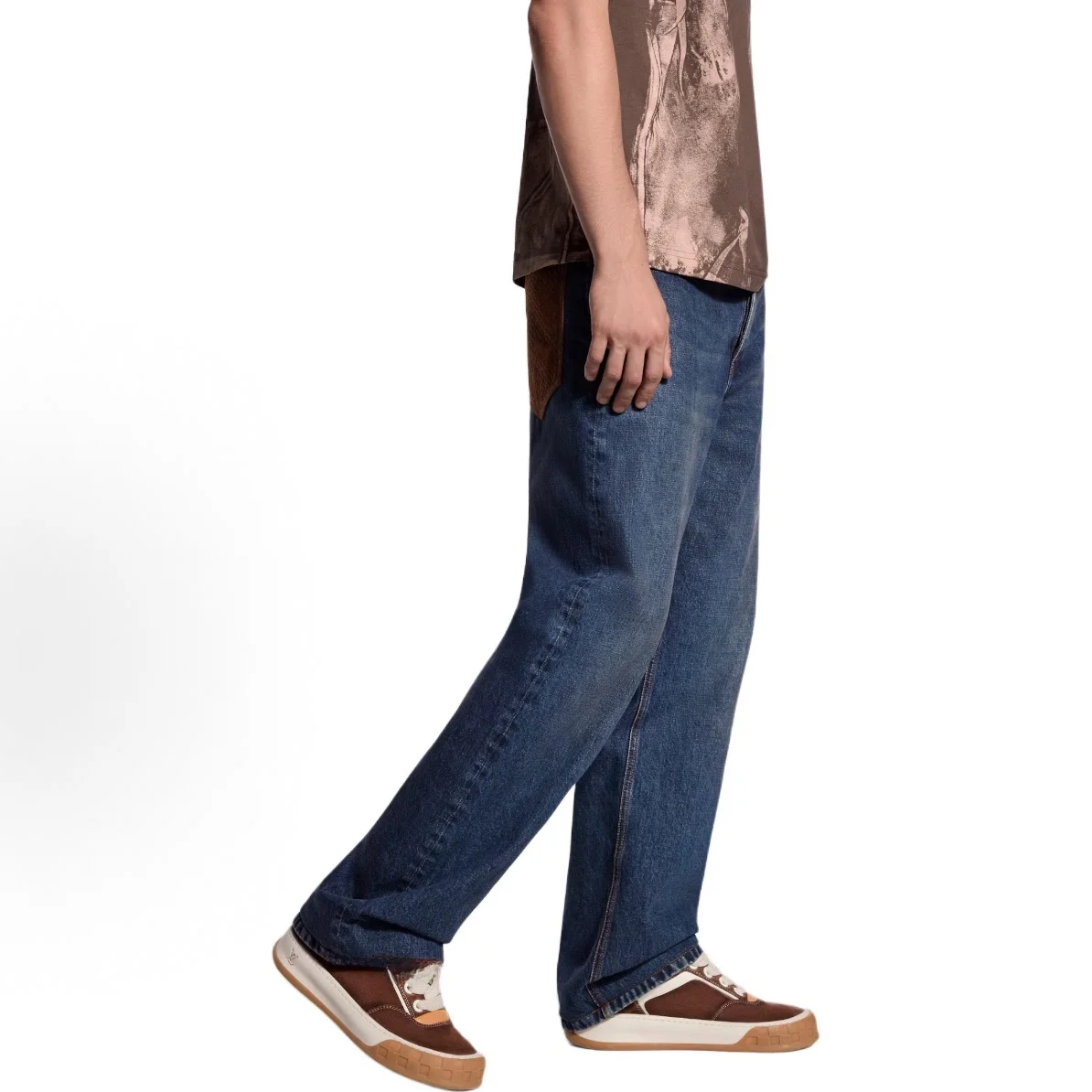Adam26SS Genuine Leather Straight Leg Faded Jeans for Men And Women Couple Pocket Detail Rivet Denim Long Pants Spring Season
Adam26SS Genuine Leather Straight Leg Faded Jeans for Men And Women Couple Pocket Detail Rivet Denim Long Pants Spring Season