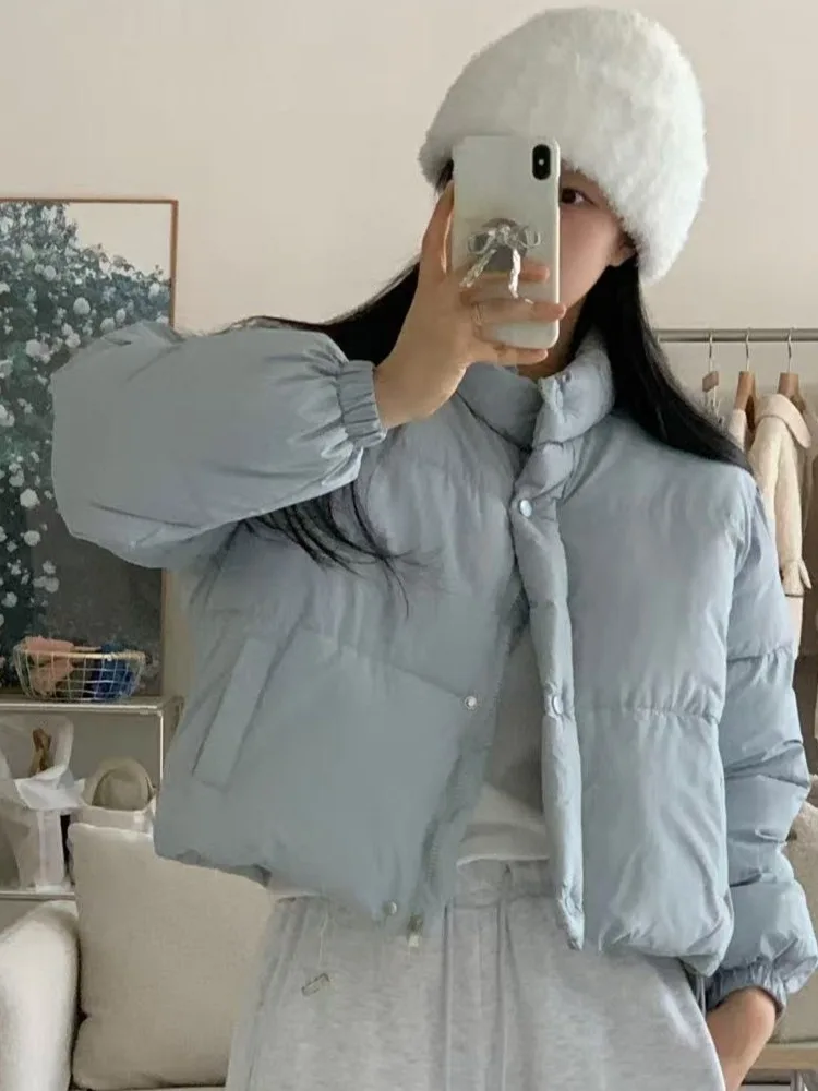 Корейская утепленная хлопковая куртка-жакет с воротником-стойкой, свободного кроя, универсальная, для женщин, зимняя, новая, маленький размер, короткая, тонкая, хлопковая.
Корейская утепленная хлопковая куртка-жакет с воротником-стойкой, свободного кроя, универсальная, для женщин, зимняя, новая, маленький размер, короткая, тонкая, хлопковая.