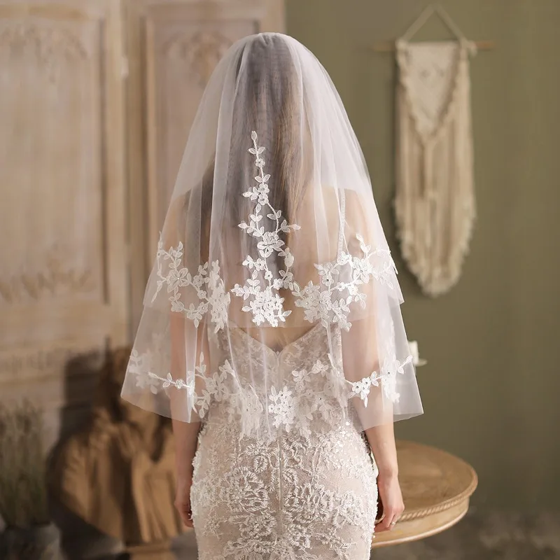 Double-Layer Branches Flower Pattern Lace Floral Bridal Veil – Wholesale Elegant Wedding Headpiece Accessories
Double-Layer Branches Flower Pattern Lace Floral Bridal Veil – Wholesale Elegant Wedding Headpiece Accessories