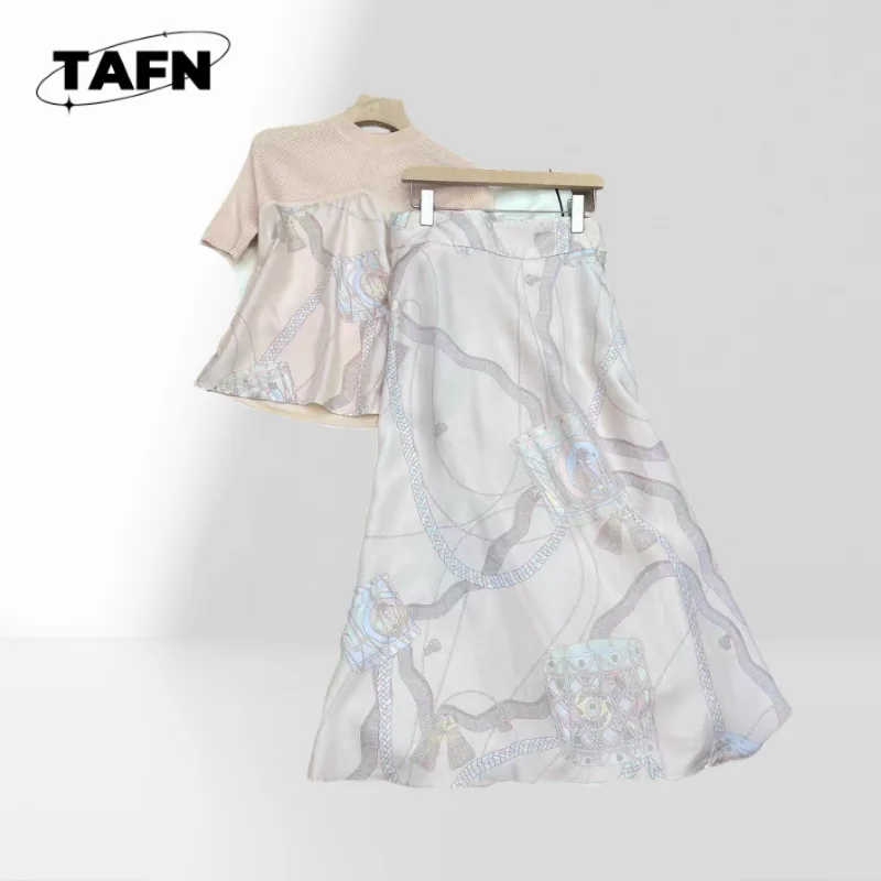 Tie Dye T-Shirt | Colorful and Unique Trendy Summer Tee for Women & women Retro Design for Concert Fans AI1592
Tie Dye T-Shirt | Colorful and Unique Trendy Summer Tee for Women & women Retro Design for Concert Fans AI1592