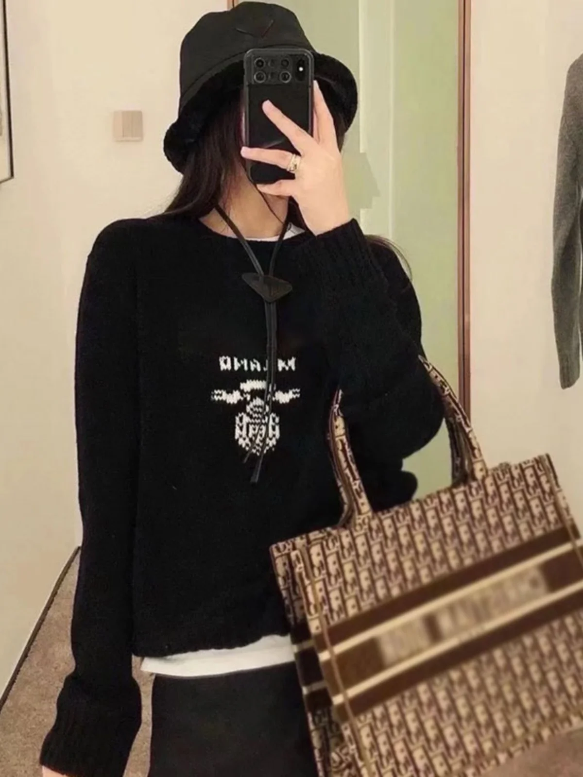 Bla Letter Embroidery Camere круглый Ne Long Sve вязаный свитер женский свободный крой удобный мягкий шерстяной осенний топ 
Bla Letter Embroidery Camere круглый Ne Long Sve вязаный свитер женский свободный крой удобный мягкий шерстяной осенний топ