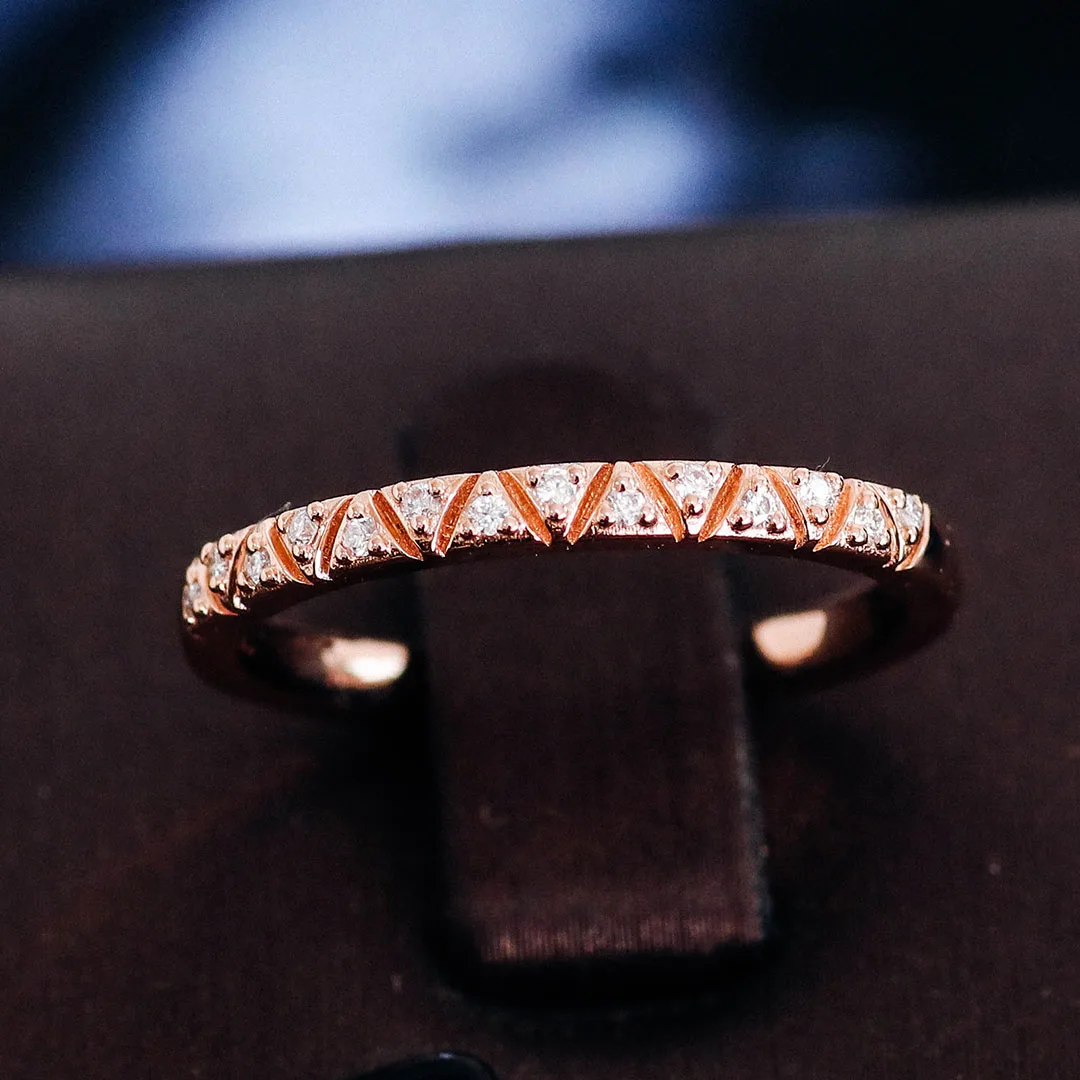 Provence 14/18K rose gold unique design lab diamond wedding band for women stacking engagement ring custom promise birthday gift
Provence 14/18K rose gold unique design lab diamond wedding band for women stacking engagement ring custom promise birthday gift