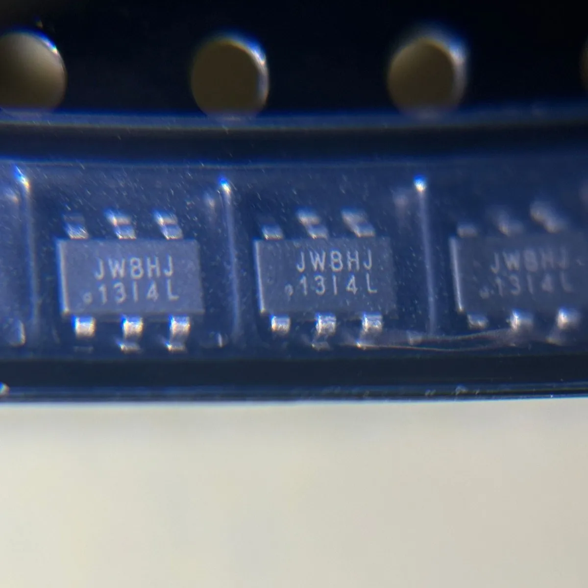 JW5026SOTB#TRPBF genuine DC-DC power chip SOT23-6 silk-screened JW8HJ IC chip integrated circuit
JW5026SOTB#TRPBF genuine DC-DC power chip SOT23-6 silk-screened JW8HJ IC chip integrated circuit