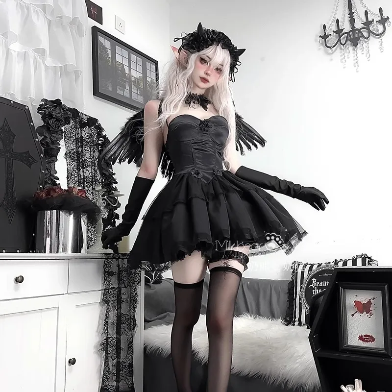Black Angel Gothic Lolita Dress Halloween Cosplay Little Devil Costume Women Halloween Costume Casual Wear
Black Angel Gothic Lolita Dress Halloween Cosplay Little Devil Costume Women Halloween Costume Casual Wear