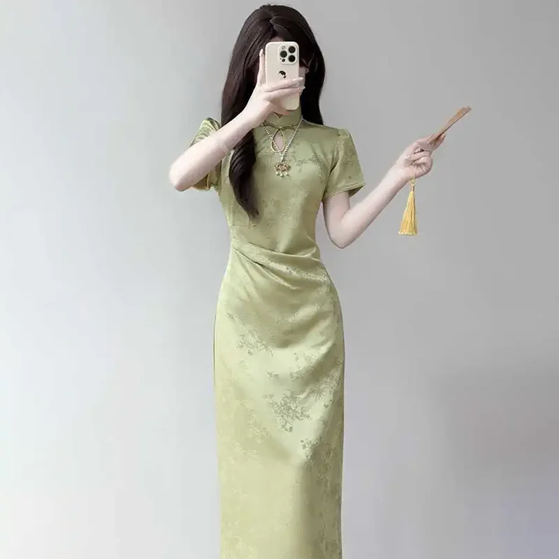 2025 New Summer New Chinese Cheongsam Women's Clothing Improved Dress Chic Y2K High-End Sense Slim Medium Long Printed Cheongsam
2025 New Summer New Chinese Cheongsam Women's Clothing Improved Dress Chic Y2K High-End Sense Slim Medium Long Printed Cheongsam