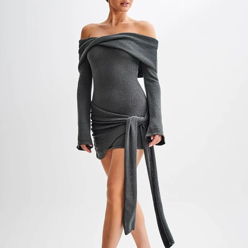 2025 New European American Sweater Skirt Women's Clothing Sexy Off-the-shoulder Long-sleeved Straps Knitted Dress Short Skirt
2025 New European American Sweater Skirt Women's Clothing Sexy Off-the-shoulder Long-sleeved Straps Knitted Dress Short Skirt