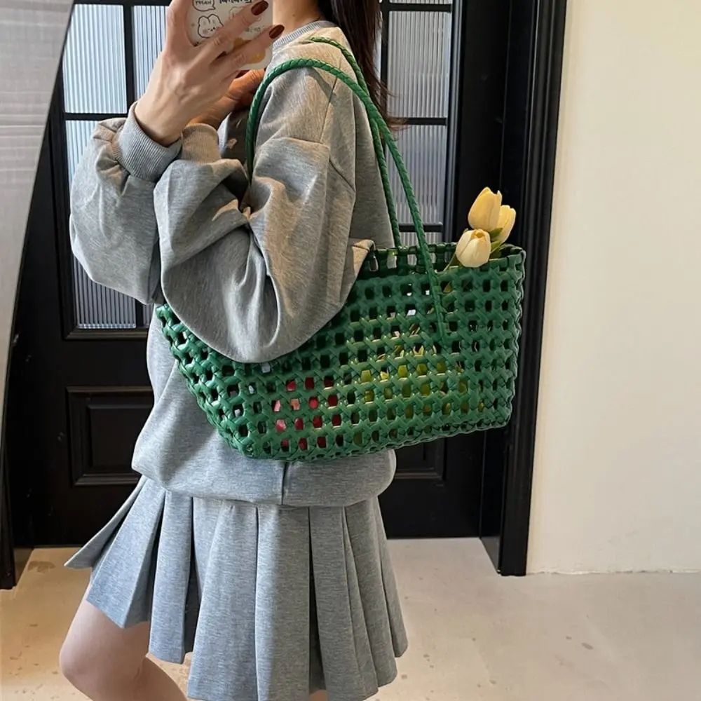 Simple Woven Women's Shoulder Bag Solid Color Large Capacity Tote Bag Hollow Handbag
Simple Woven Women's Shoulder Bag Solid Color Large Capacity Tote Bag Hollow Handbag