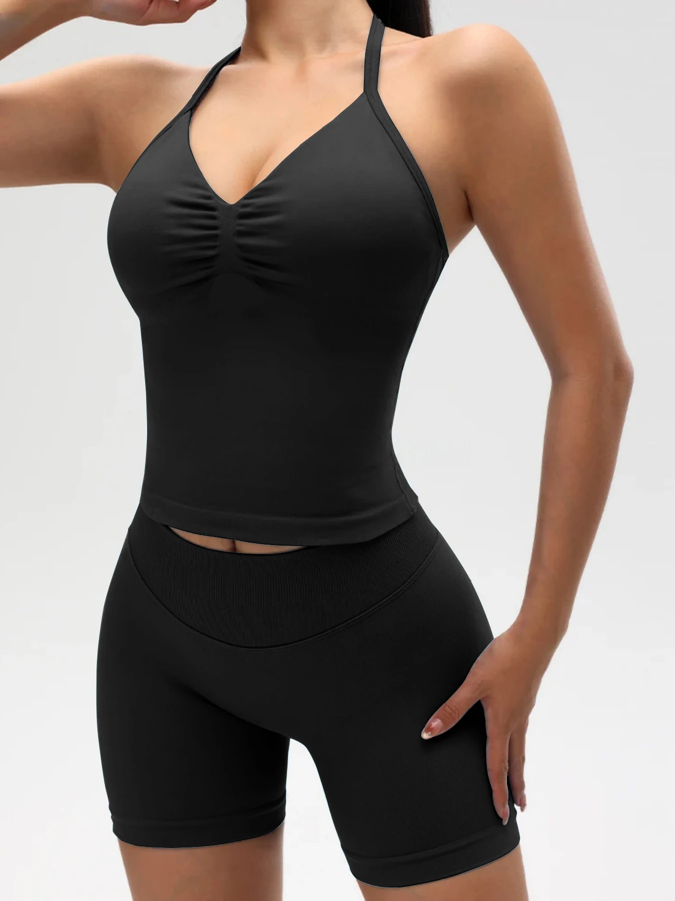 Seamless yoga neck hanging vest, high elasticity hip revealing yoga fitness shorts, suspender sports bra set
Seamless yoga neck hanging vest, high elasticity hip revealing yoga fitness shorts, suspender sports bra set