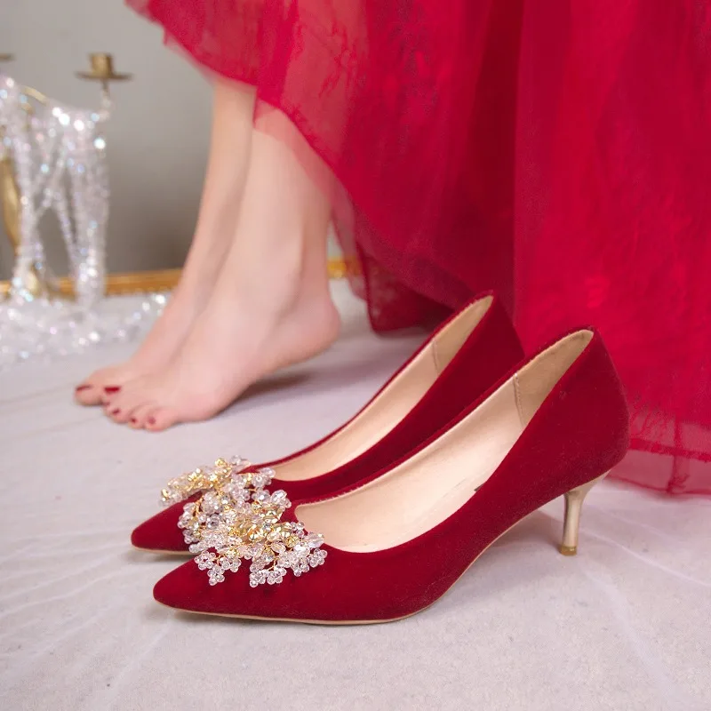 Chinese Style Red Wedding Shoes Fashion Luxury Rhinestone Wedding Bride Shoes Temperament Pointed Red Stiletto Heels for Ladies
Chinese Style Red Wedding Shoes Fashion Luxury Rhinestone Wedding Bride Shoes Temperament Pointed Red Stiletto Heels for Ladies