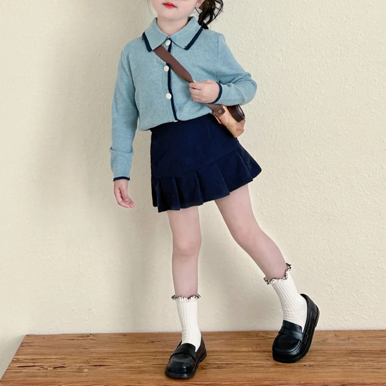Girls Skirts 2024 Autumn New Childrens Wear Korean Style Girls Baby Foreign Style Cashmere Pleated Skirt Casual Simple Daily
Girls Skirts 2024 Autumn New Childrens Wear Korean Style Girls Baby Foreign Style Cashmere Pleated Skirt Casual Simple Daily