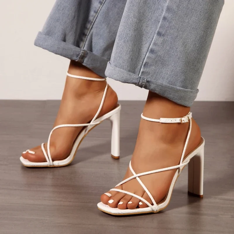 Women's Square Open Toe Crisscross Thin Strap Adjustable Ankle Buckle Block Heel Sandals,Summer Daily Casual Party Footwear,Drop
Women's Square Open Toe Crisscross Thin Strap Adjustable Ankle Buckle Block Heel Sandals,Summer Daily Casual Party Footwear,Drop