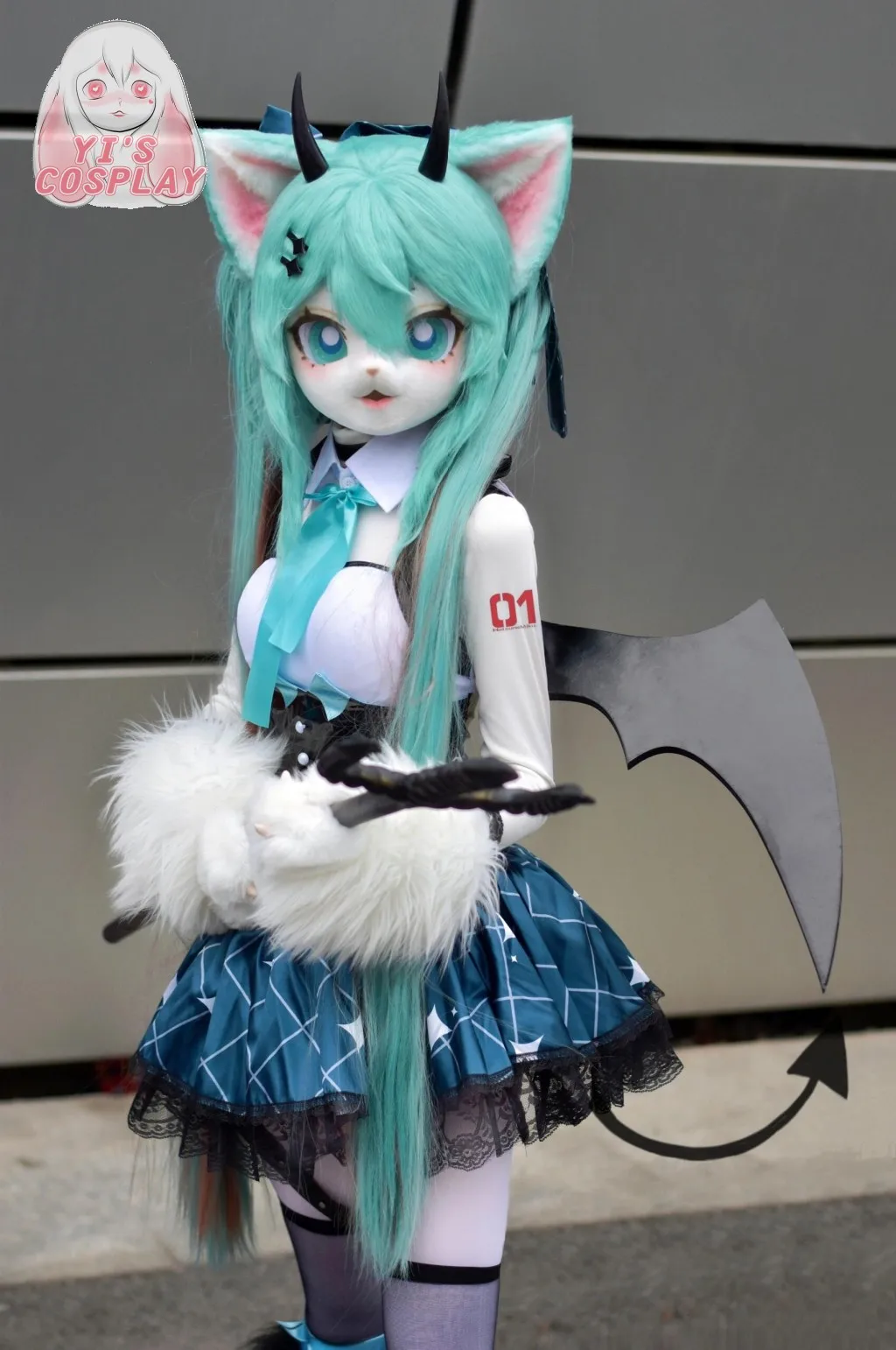 Yis косплей на заказ пушистая голова голова кигуруми косплей Kemono Fursuit гарнитуры ручной работы Beast индивидуальный меховой костюм Kemono голова
Yis косплей на заказ пушистая голова голова кигуруми косплей Kemono Fursuit гарнитуры ручной работы Beast индивидуальный меховой костюм Kemono голова